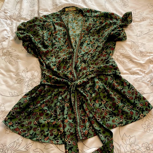 MAX STUDIO tie front top Sz S - Picture 1 of 5